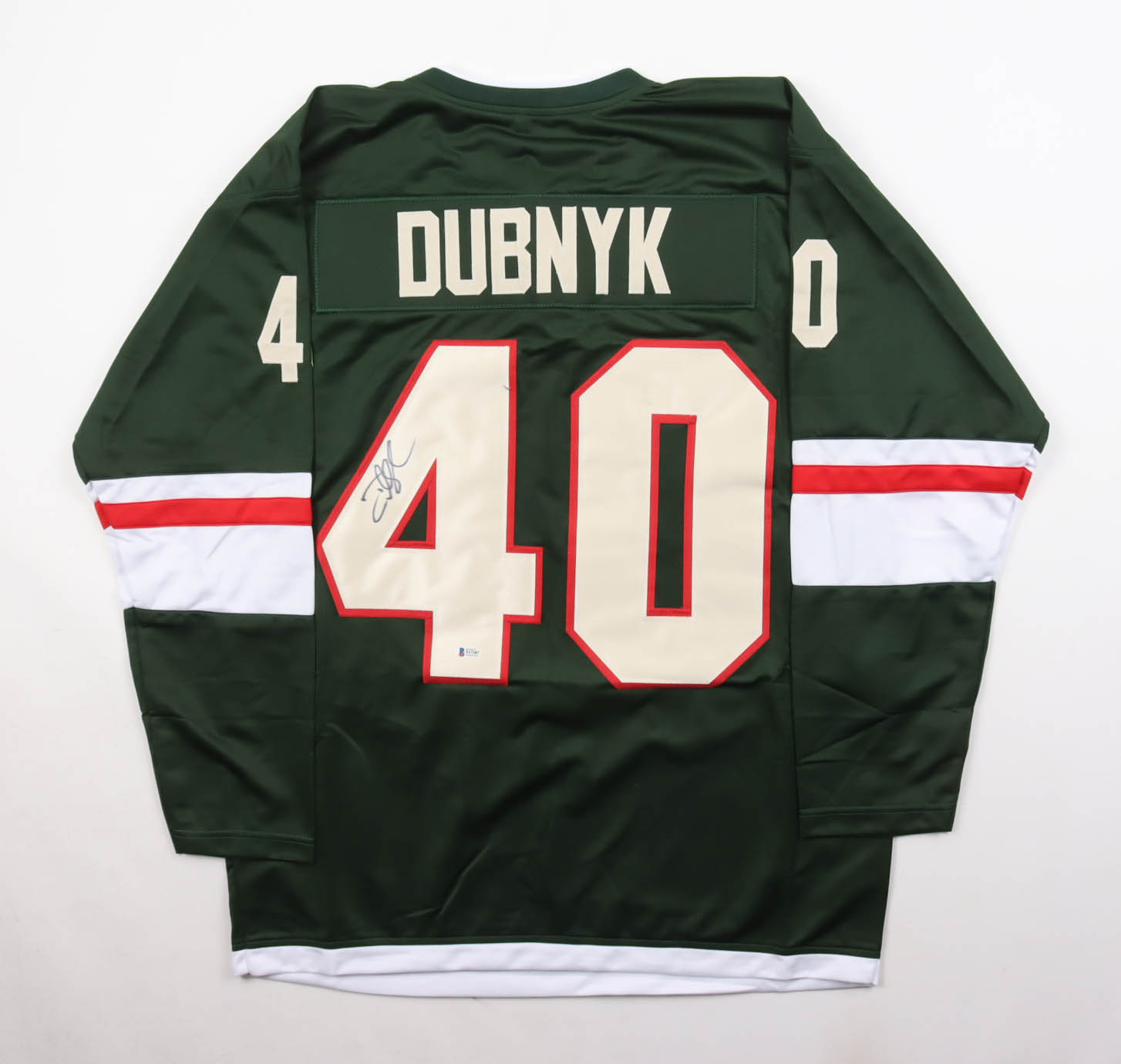 Devan Dubnyk Signed Jersey (Beckett) at PristineAuction.com Devan Dubnyk Signed Jersey (Beckett) at PristineAuction.com