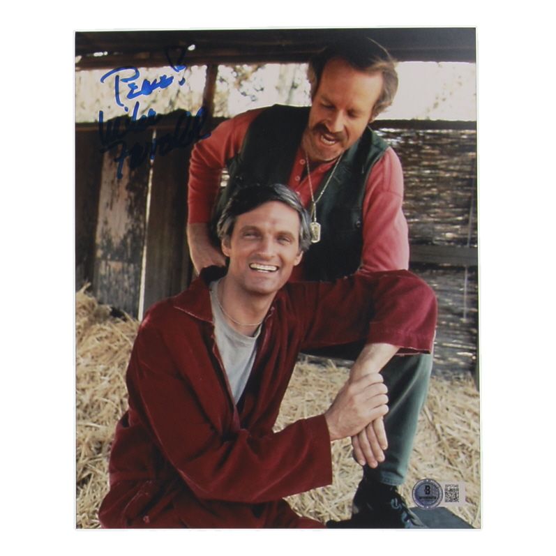 Mike Farrell Signed "M*A*S*H" 8x10 Photo Inscribed "Peace" (Beckett) at PristineAuction.com Mike Farrell Signed "M*A*S*H" 8x10 Photo Inscribed "Peace" (Beckett) at PristineAuction.com