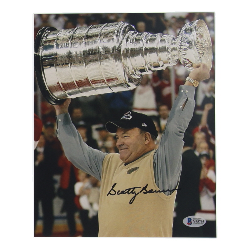 Scotty Bowman Signed Red Wings 8x10 Photo (Beckett) at PristineAuction.com Scotty Bowman Signed Red Wings 8x10 Photo (Beckett) at PristineAuction.com