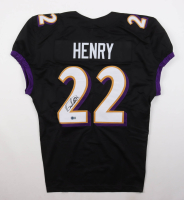 Derrick Henry Signed Jersey (Beckett) at PristineAuction.com