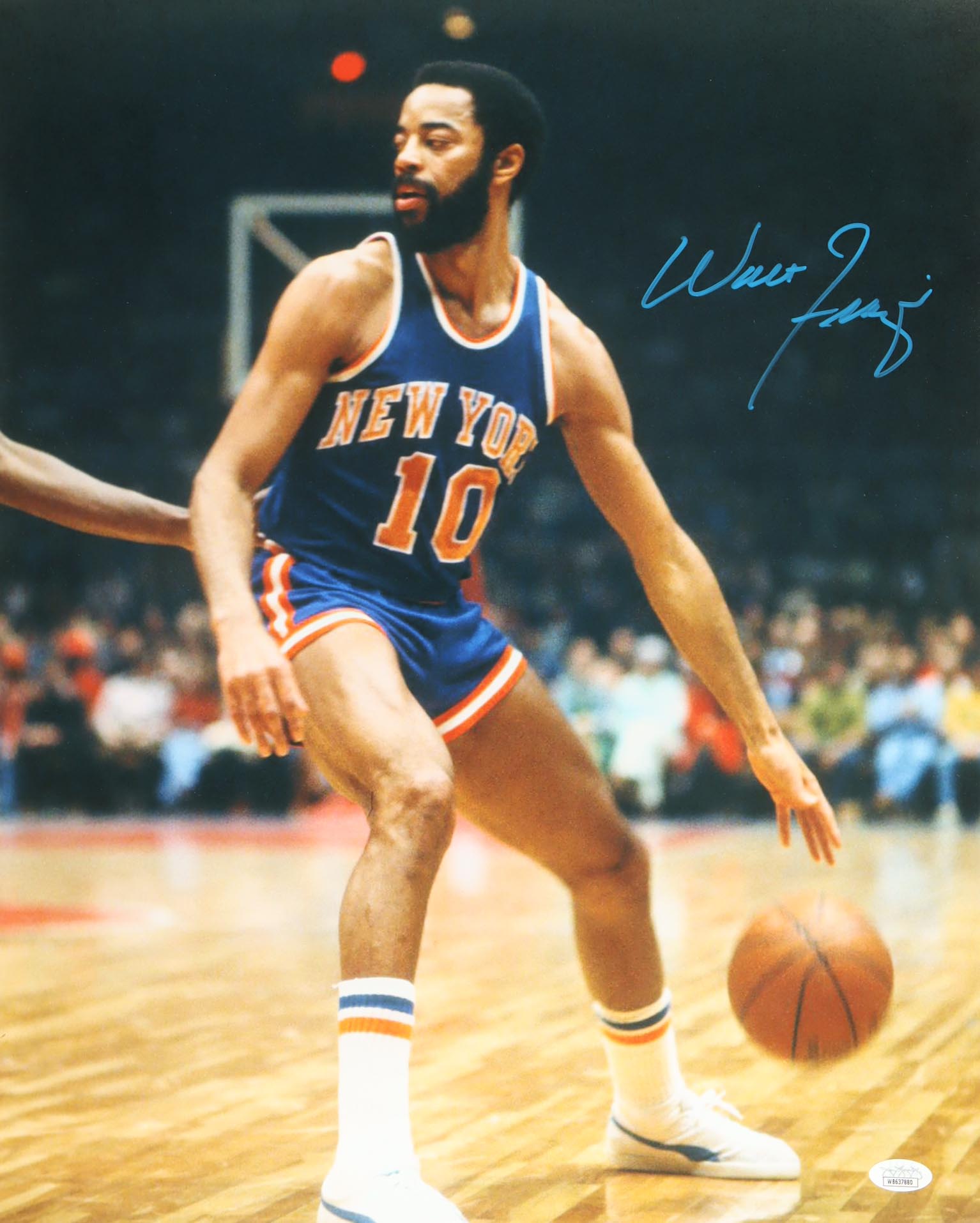 Walt Frazier Signed Knicks 16x20 Photo (JSA) at PristineAuction.com Walt Frazier Signed Knicks 16x20 Photo (JSA) at PristineAuction.com