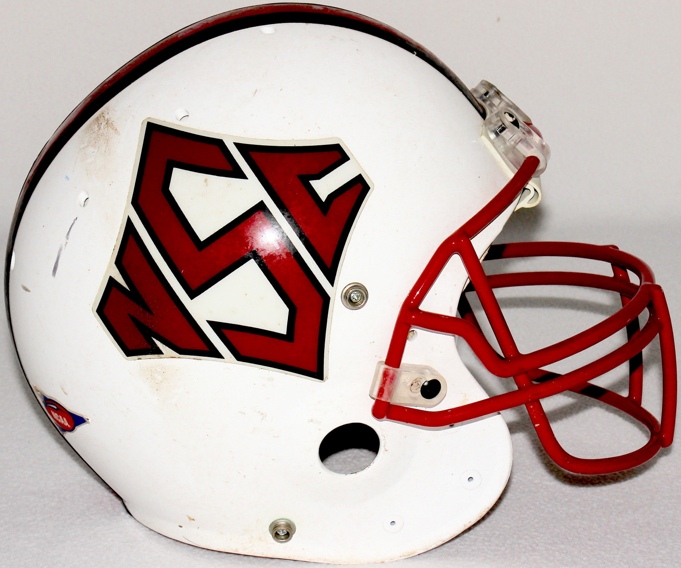 NC State Worlfpack Game-Used Football Helmet (Celebz Direct COA) at PristineAuction.com NC State Worlfpack Game-Used Football Helmet (Celebz Direct COA) at PristineAuction.com