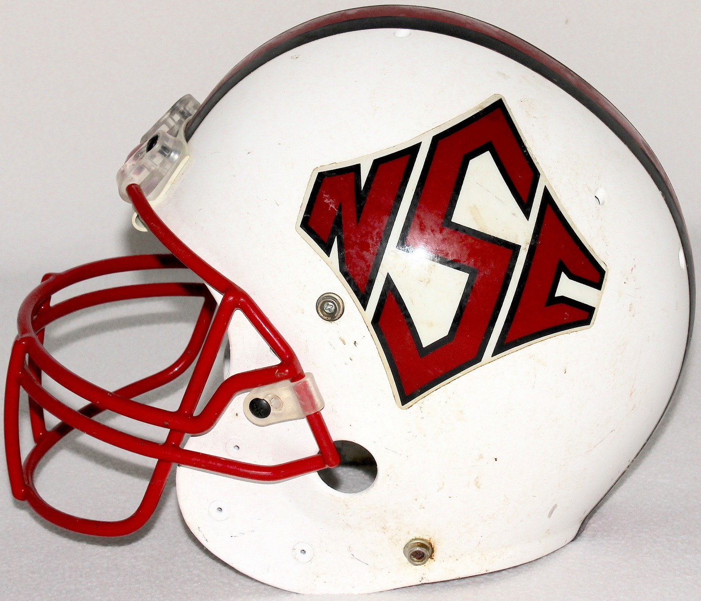 NC State Worlfpack Game-Used Football Helmet (Celebz Direct COA) at PristineAuction.com NC State Worlfpack Game-Used Football Helmet (Celebz Direct COA) at PristineAuction.com