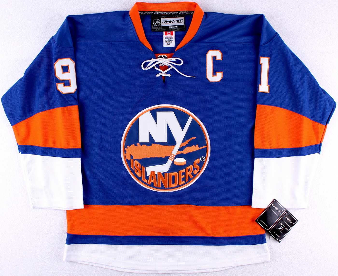 John Tavares Signed Islanders Jersey (PSA COA) at PristineAuction.com John Tavares Signed Islanders Jersey (PSA COA) at PristineAuction.com