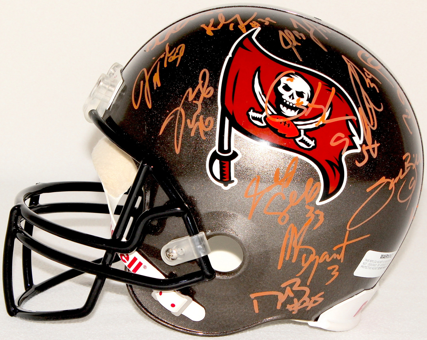 Team-Signed 2006 Tampa Bay Buccaneers Full-Size Helmet with (26) Signatures Including Luke McCown, Earnest Graham, Matt Bryant, Chris Simms, Josh Bidwell (JSA ALOA) at PristineAuction.com Team-Signed 2006 Tampa Bay Buccaneers Full-Size Helmet with (26) Signatures Including Luke McCown, Earnest Graham, Matt Bryant, Chris Simms, Josh Bidwell (JSA ALOA) at PristineAuction.com
