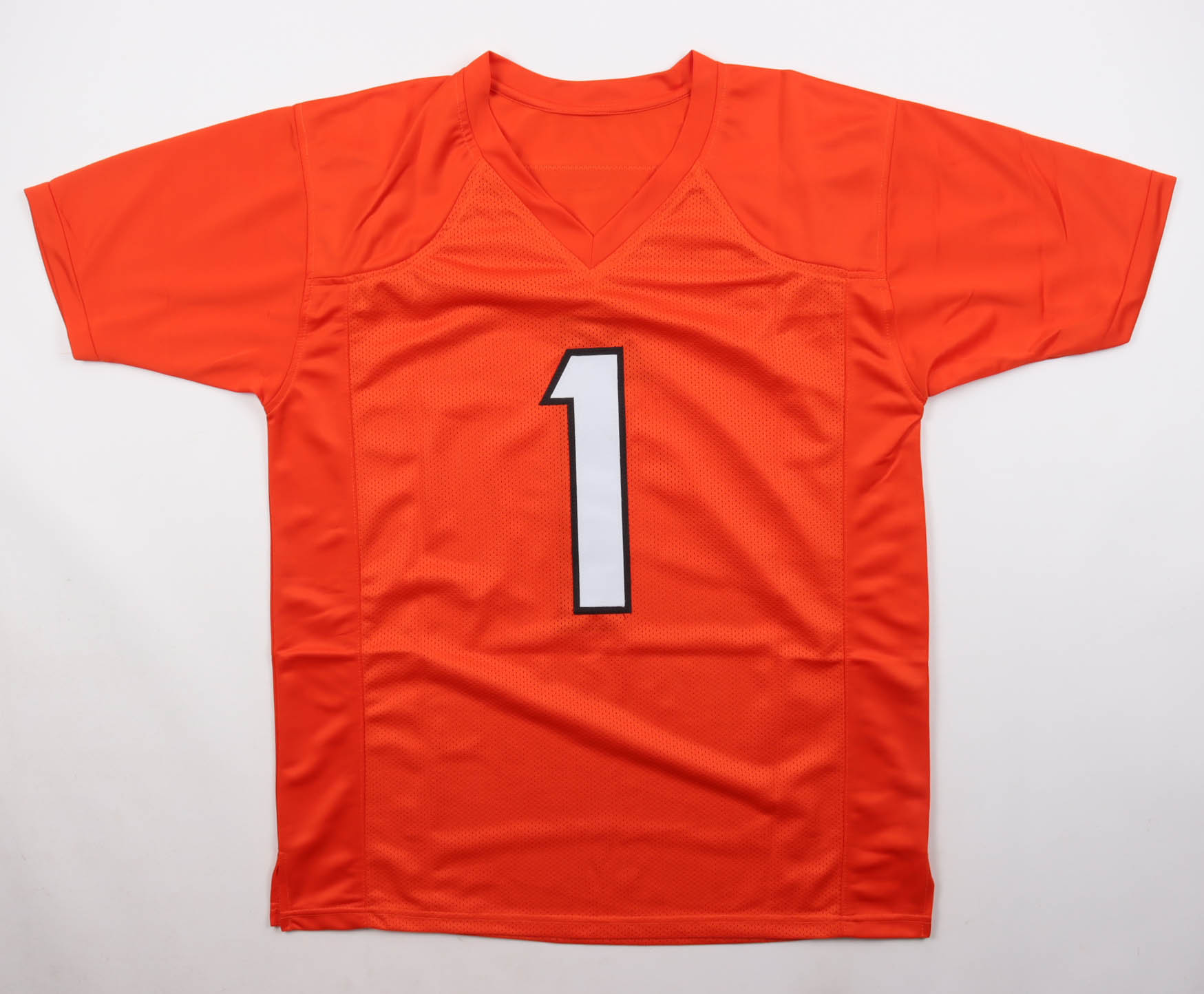 Ja'Marr Chase Signed Jersey (Beckett & Chase) at PristineAuction.com Ja'Marr Chase Signed Jersey (Beckett & Chase) at PristineAuction.com