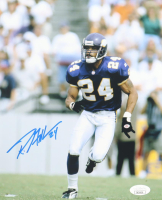 Robert Griffith Signed Vikings 8x10 Photo (JSA) at PristineAuction.com