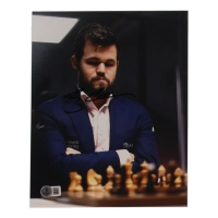 Magnus Carlsen Signed 8x10 Photo (Beckett) at PristineAuction.com