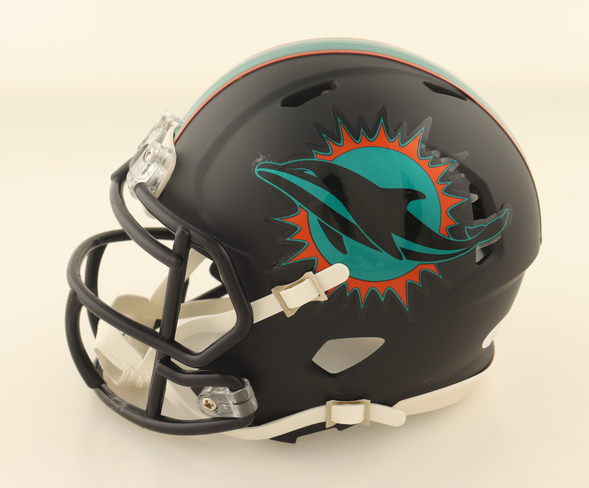 Malik Washington Signed Dolphins Speed Mini Helmet (JSA) at PristineAuction.com Malik Washington Signed Dolphins Speed Mini Helmet (JSA) at PristineAuction.com