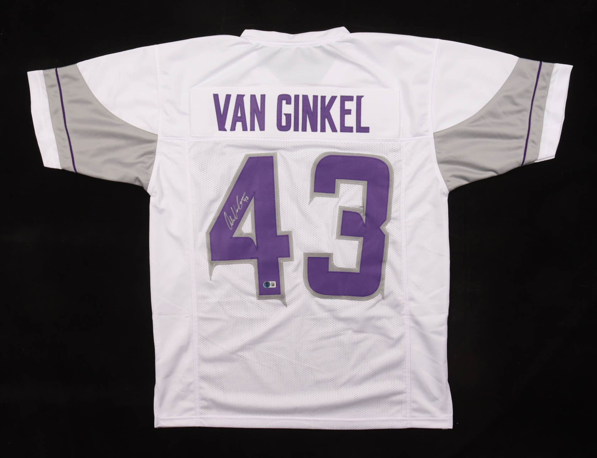 Andrew Van Ginkel Signed Jersey (Beckett) at PristineAuction.com Andrew Van Ginkel Signed Jersey (Beckett) at PristineAuction.com