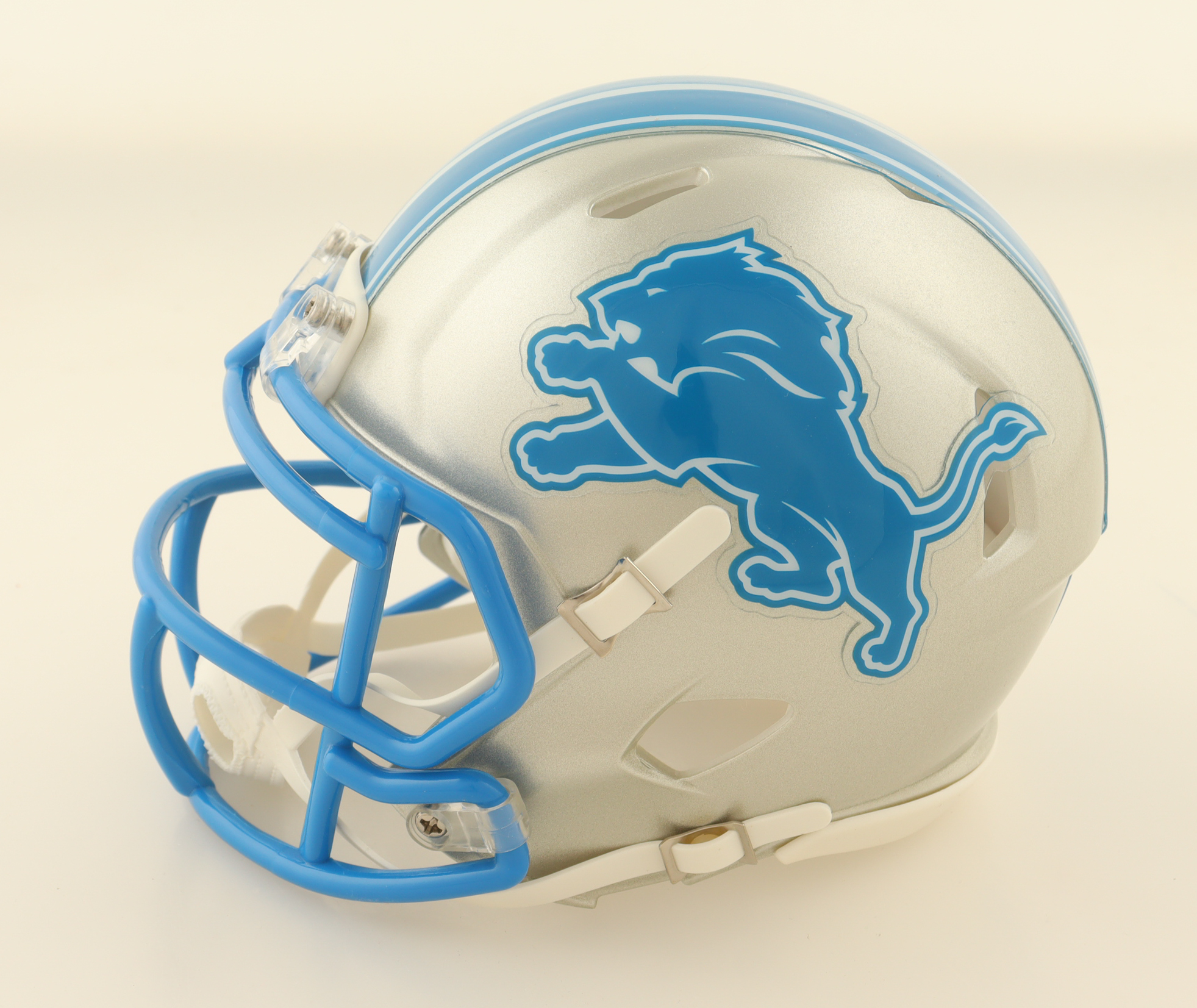 Ndamukong Suh Signed Lions Speed Mini Helmet (Beckett) at PristineAuction.com Ndamukong Suh Signed Lions Speed Mini Helmet (Beckett) at PristineAuction.com