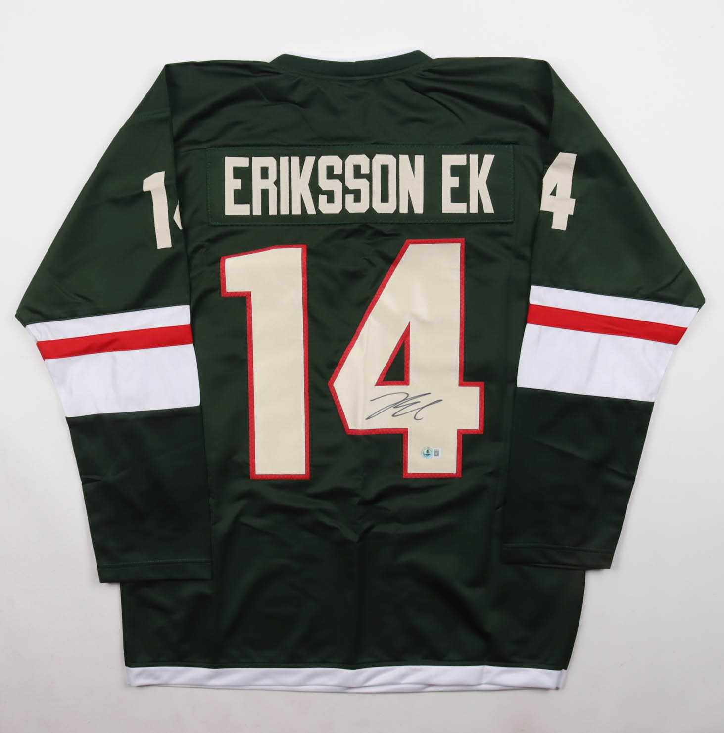 Joel Eriksson Ek Signed Jersey (Beckett) at PristineAuction.com Joel Eriksson Ek Signed Jersey (Beckett) at PristineAuction.com