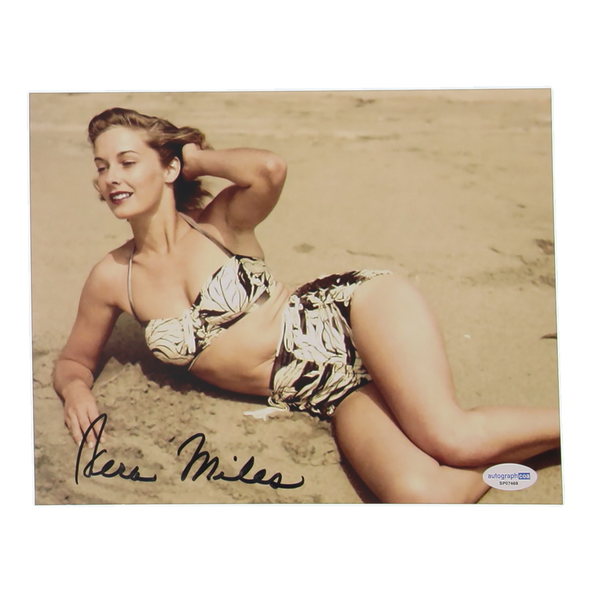 Vera Miles Signed 8x10 Photo (ACOA) at PristineAuction.com Vera Miles Signed 8x10 Photo (ACOA) at PristineAuction.com