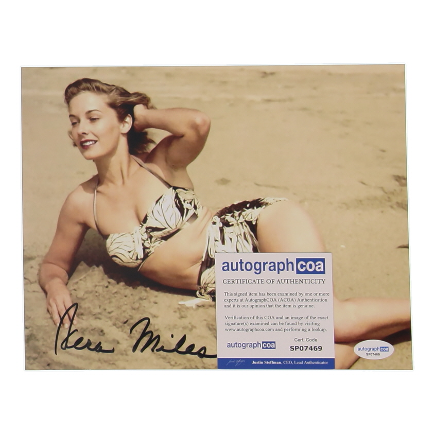 Vera Miles Signed 8x10 Photo (ACOA) at PristineAuction.com Vera Miles Signed 8x10 Photo (ACOA) at PristineAuction.com