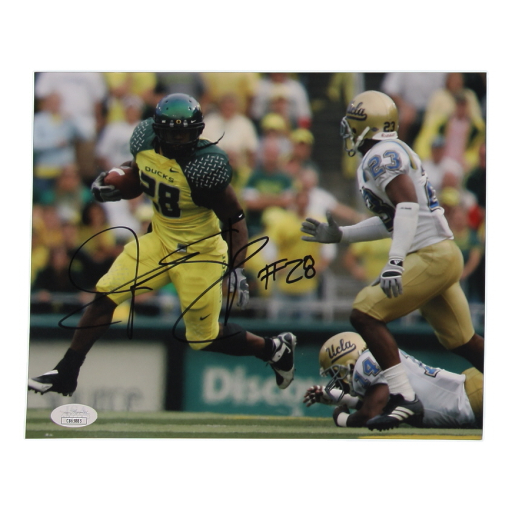 Jonathan Stewart Signed Oregon Ducks 8x10 Photo (JSA) at PristineAuction.com