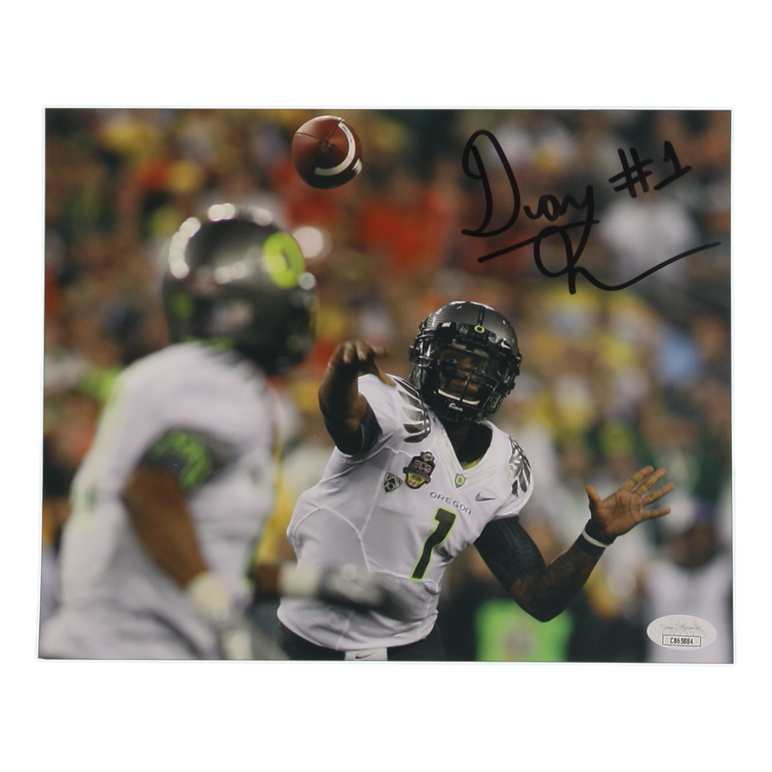 Darron Thomas Signed Oregon Ducks 8x10 Photo (JSA) at PristineAuction.com Darron Thomas Signed Oregon Ducks 8x10 Photo (JSA) at PristineAuction.com