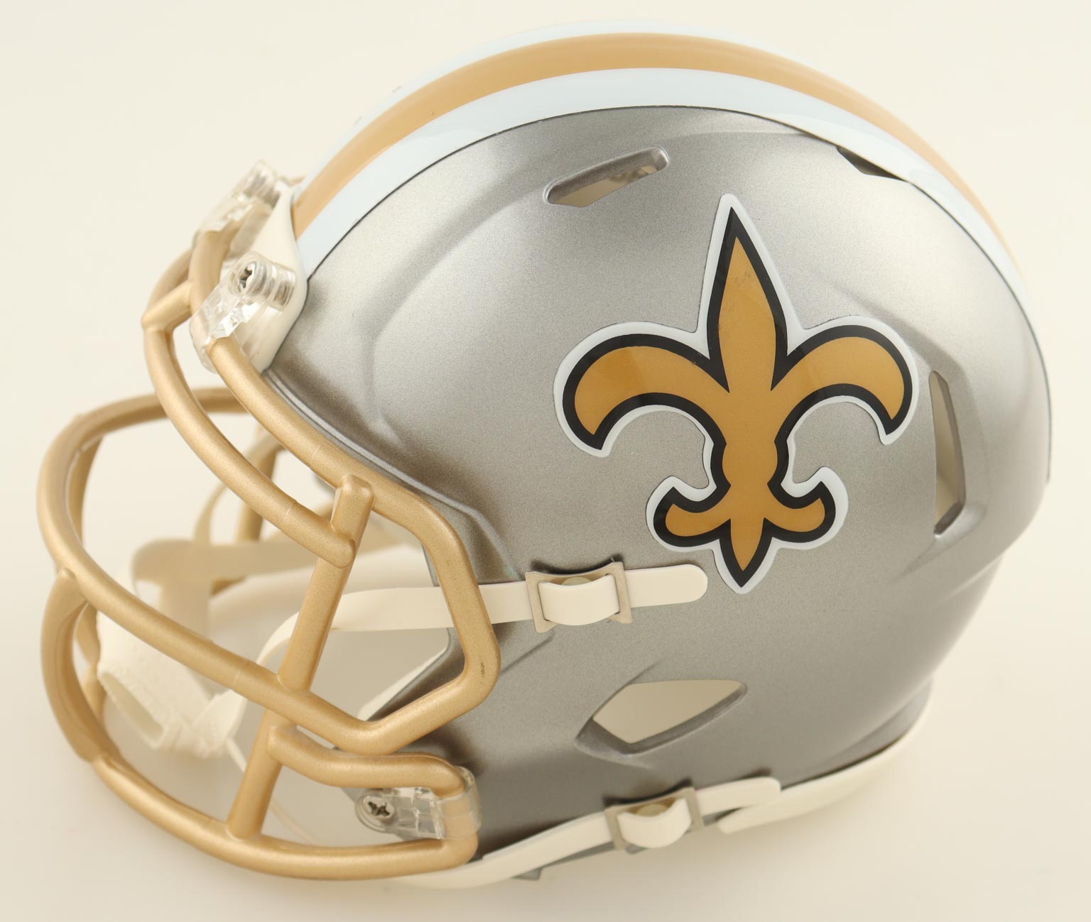 Drew Brees Signed Saints Speed Mini Helmet Inscribed "SB XLIV MVP" (Beckett) at PristineAuction.com Drew Brees Signed Saints Speed Mini Helmet Inscribed "SB XLIV MVP" (Beckett) at PristineAuction.com