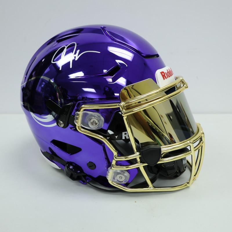 Justin Jefferson Signed Vikings Full-Size Authentic On-Field Specialty Speedflex Helmet (Beckett) at PristineAuction.com Justin Jefferson Signed Vikings Full-Size Authentic On-Field Specialty Speedflex Helmet (Beckett) at PristineAuction.com