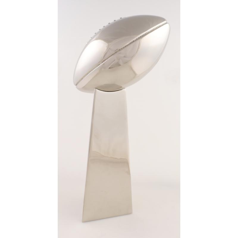 Tom Brady Signed Full-Size Replica Lombardi Trophy with Original Painting LE #2/12 (Beckett) at PristineAuction.com Tom Brady Signed Full-Size Replica Lombardi Trophy with Original Painting LE #2/12 (Beckett) at PristineAuction.com