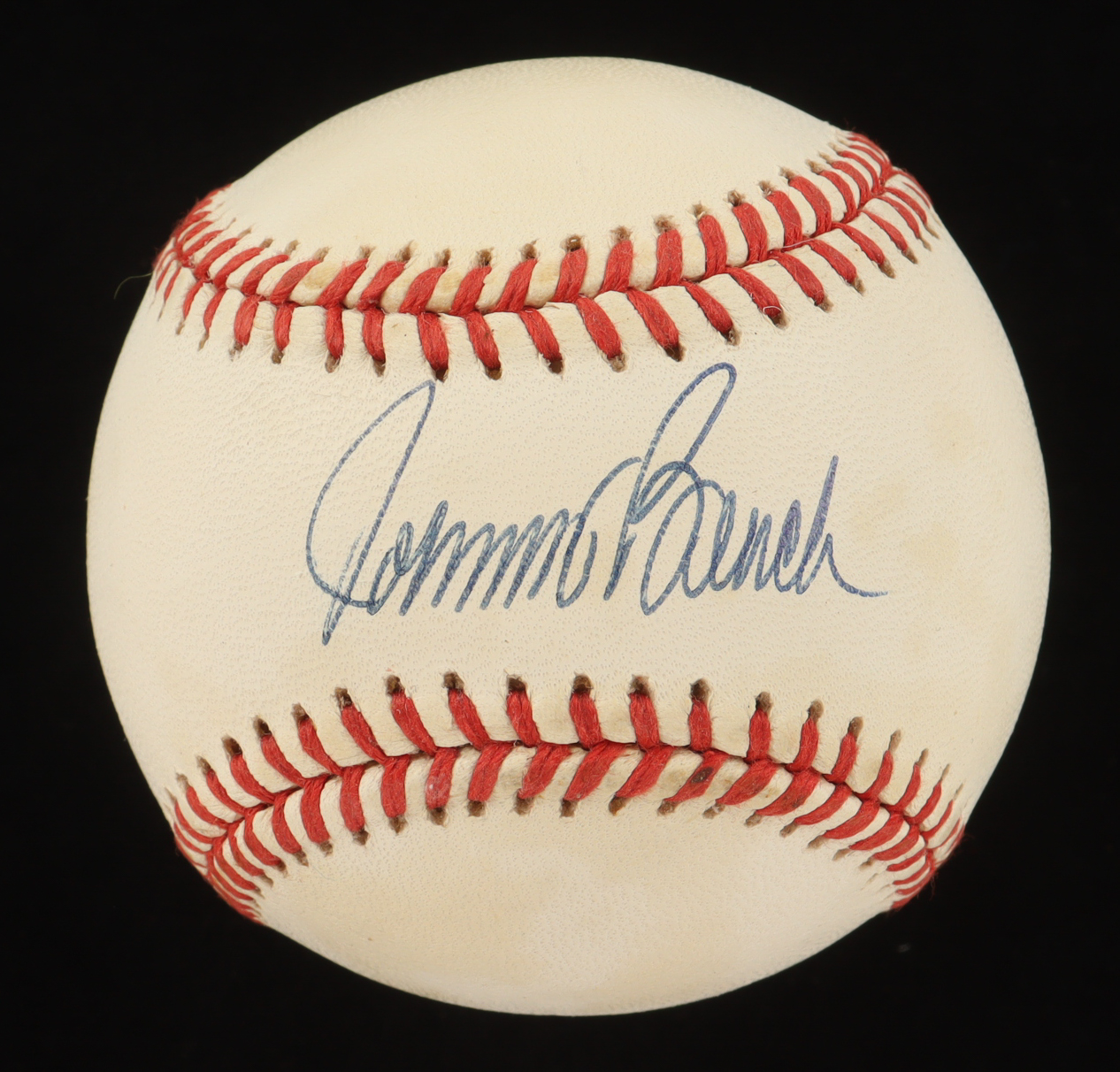 Johnny Bench Signed ONL Baseball With Display Case (JSA) at PristineAuction.com Johnny Bench Signed ONL Baseball With Display Case (JSA) at PristineAuction.com