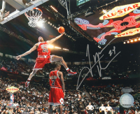 Tyrus Thomas Signed Bulls 8x10 Photo (Schwartz) at PristineAuction.com