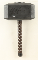 Chris Hemsworth Signed "Thor" Replica Mjolnir Hammer (Fanatics & TriStar) at PristineAuction.com