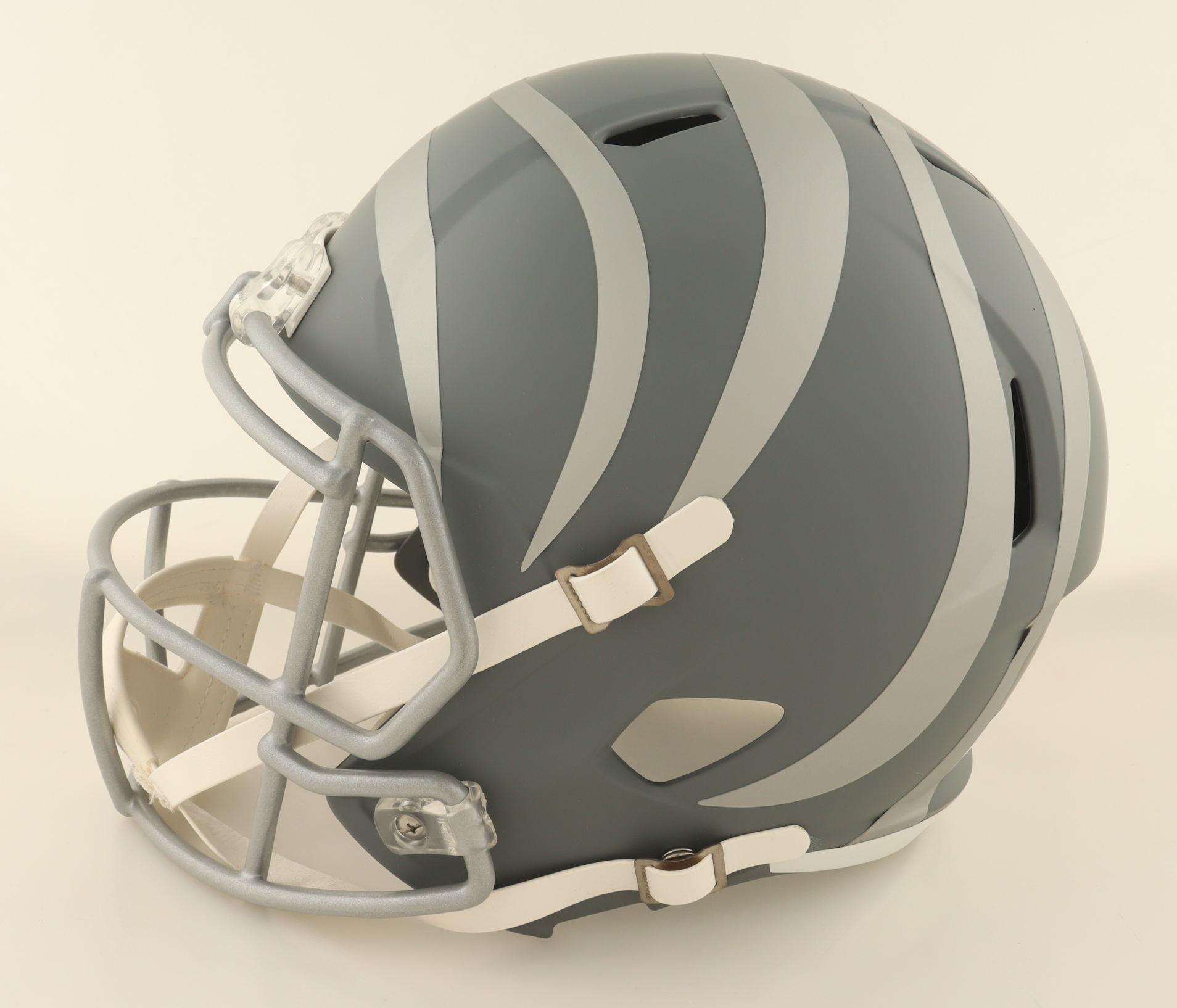 Joe Burrow Signed Bengals Full-Size Slate Alternate Speed Helmet (Fanatics) at PristineAuction.com Joe Burrow Signed Bengals Full-Size Slate Alternate Speed Helmet (Fanatics) at PristineAuction.com