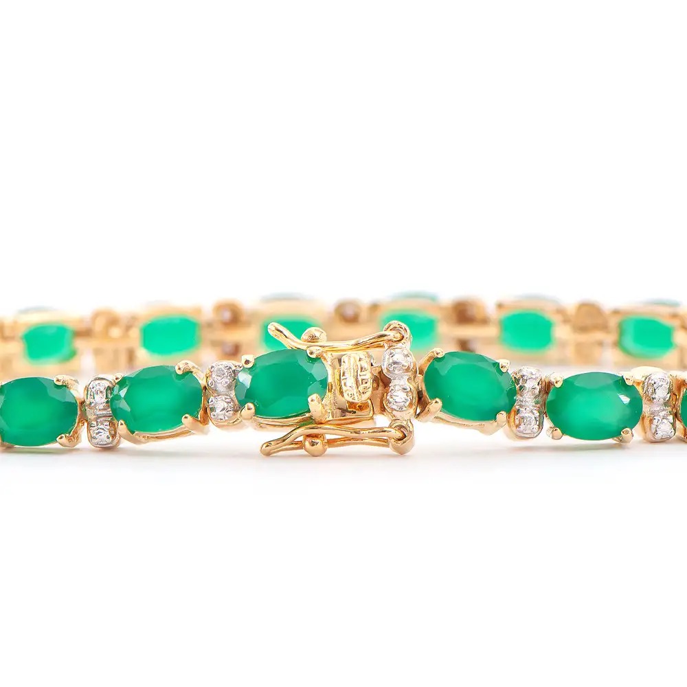 12.59 CTW Green Agate & Diamonds 18K Gold Plated Bracelet Size 7.9 Inches| Estimated Retail Value: $2,199 (AMG) at PristineAuction.com 12.59 CTW Green Agate & Diamonds 18K Gold Plated Bracelet Size 7.9 Inches| Estimated Retail Value: $2,199 (AMG) at PristineAuction.com