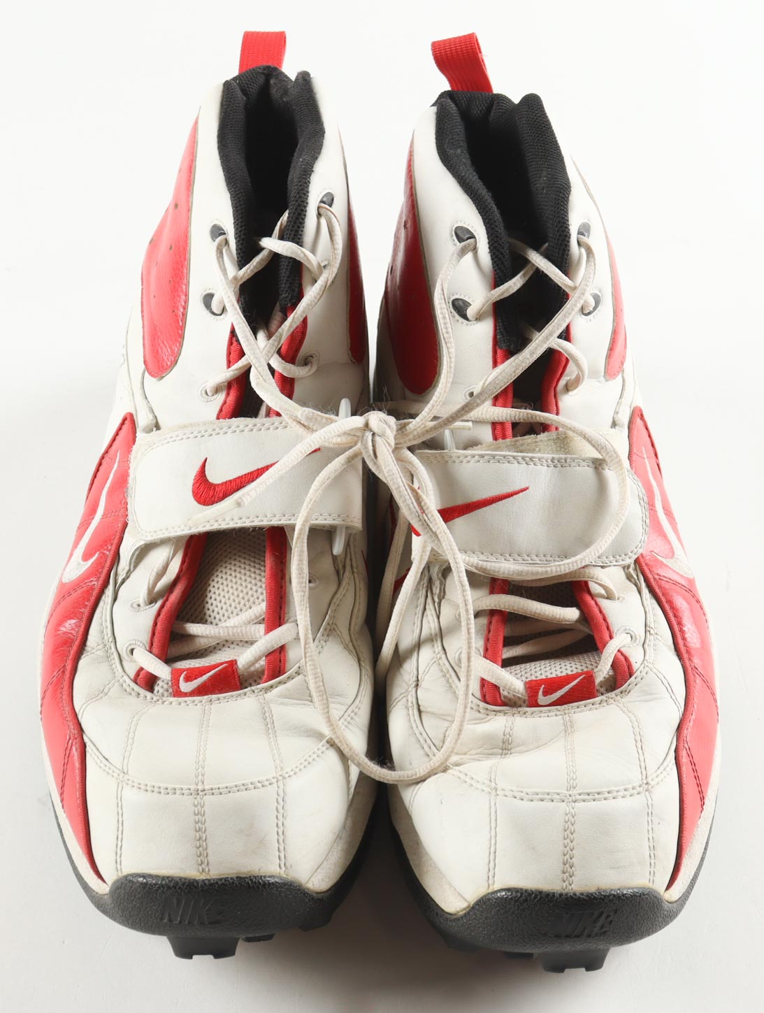 Zack Golditch Twice-Signed Game-Used Pair of Nike Football Cleats (JSA) at PristineAuction.com Zack Golditch Twice-Signed Game-Used Pair of Nike Football Cleats (JSA) at PristineAuction.com