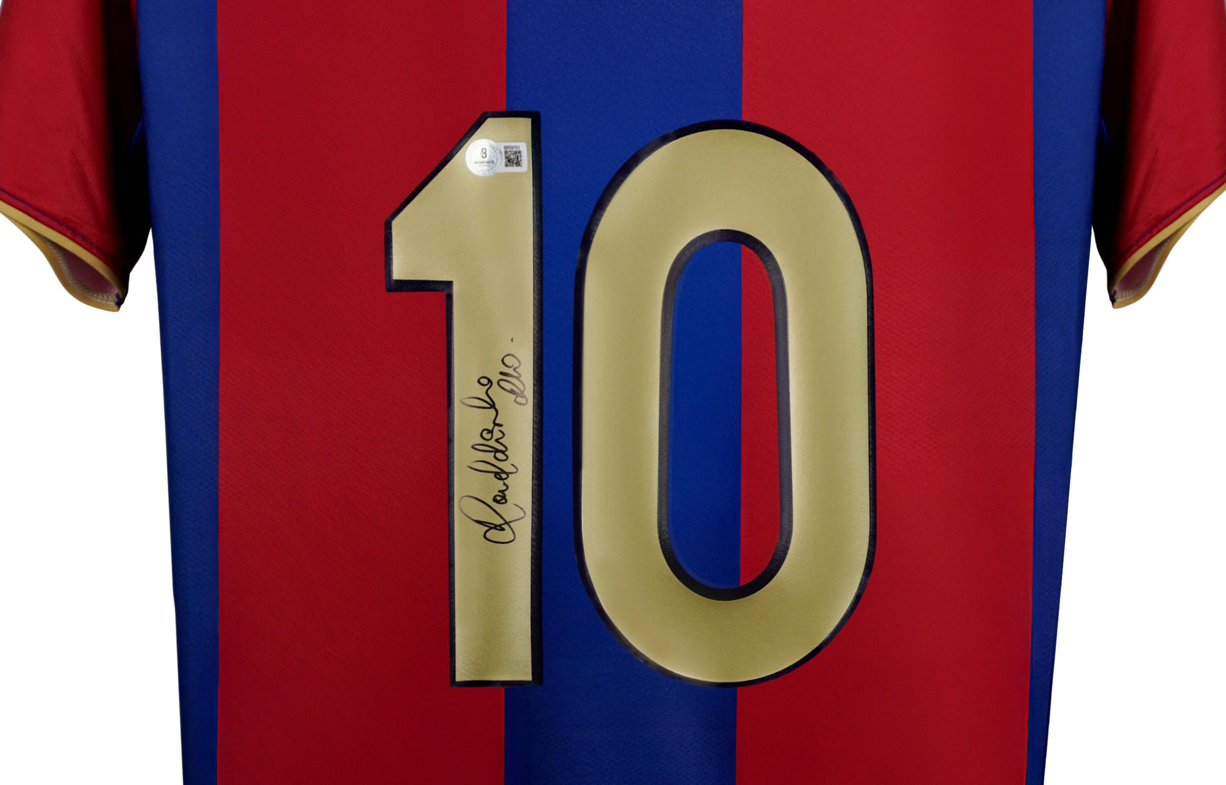 Ronaldinho Signed Barcelona Nike Authentic Jersey (Beckett) at PristineAuction.com Ronaldinho Signed Barcelona Nike Authentic Jersey (Beckett) at PristineAuction.com