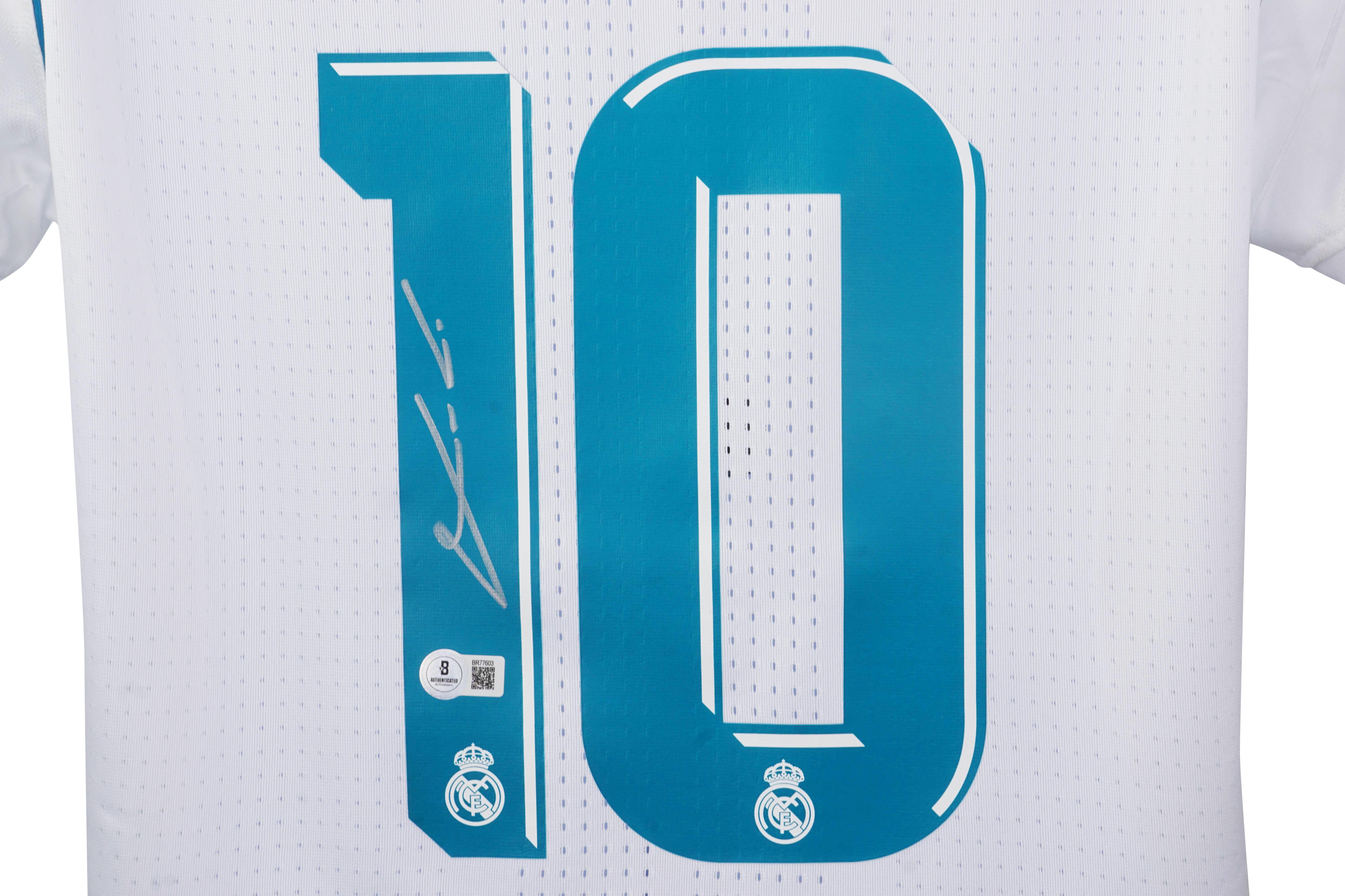 Luka Modric Signed Real Madrid Adidas Authentic Jersey (Beckett) at PristineAuction.com Luka Modric Signed Real Madrid Adidas Authentic Jersey (Beckett) at PristineAuction.com