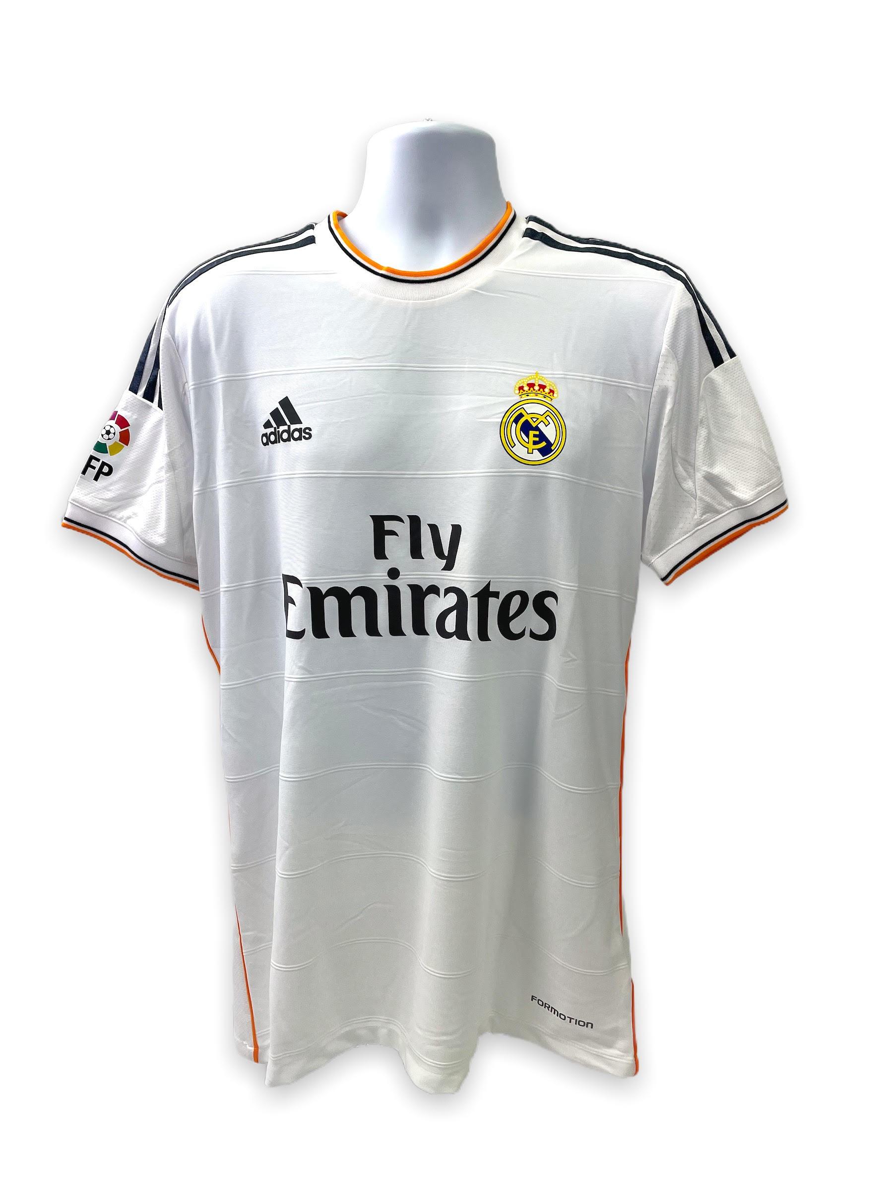 Karim Benzema Signed Real Madrid Adidas Authentic Jersey (Beckett) at PristineAuction.com Karim Benzema Signed Real Madrid Adidas Authentic Jersey (Beckett) at PristineAuction.com