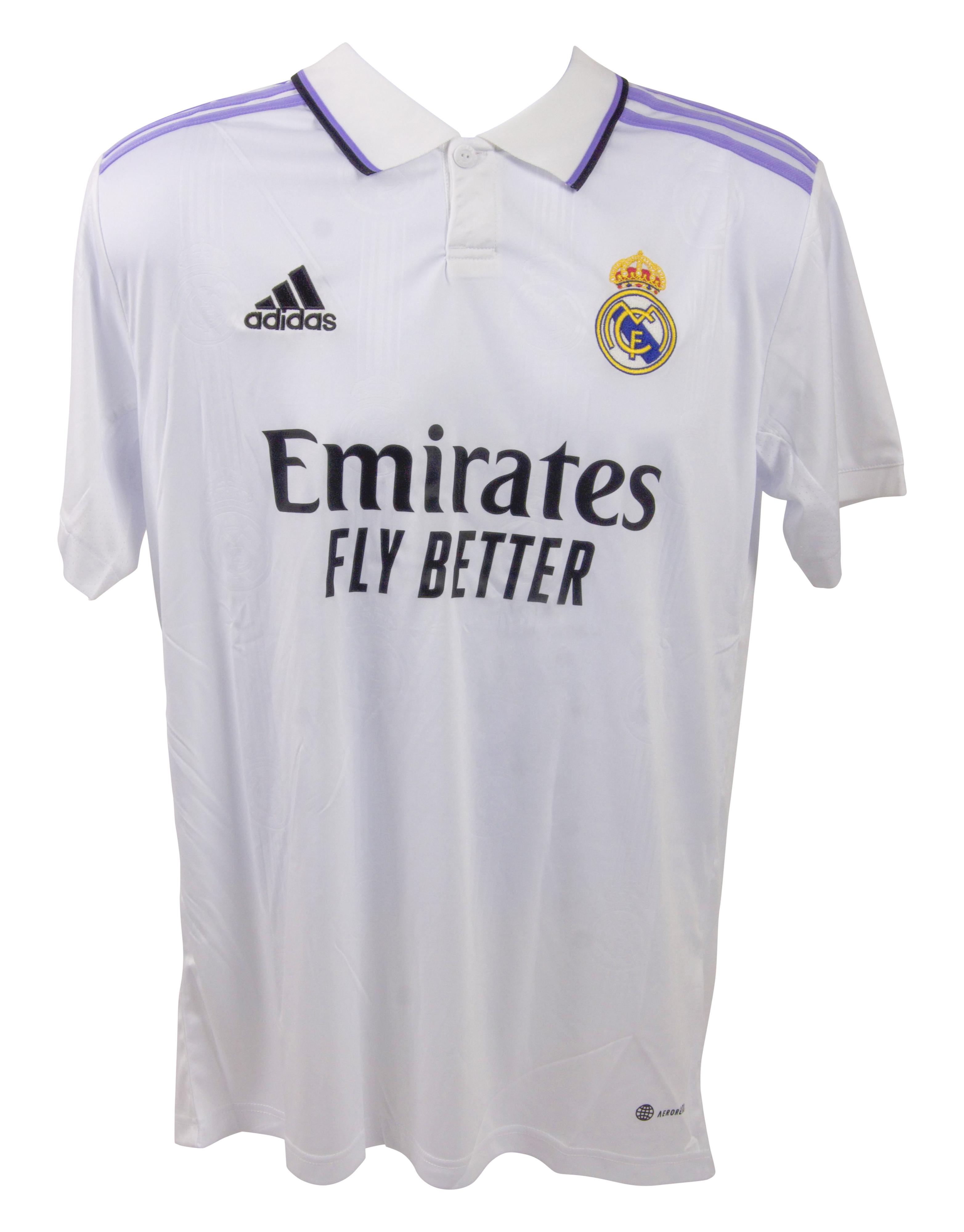Karim Benzema Signed Real Madrid Adidas Authentic Jersey (Beckett) at PristineAuction.com Karim Benzema Signed Real Madrid Adidas Authentic Jersey (Beckett) at PristineAuction.com