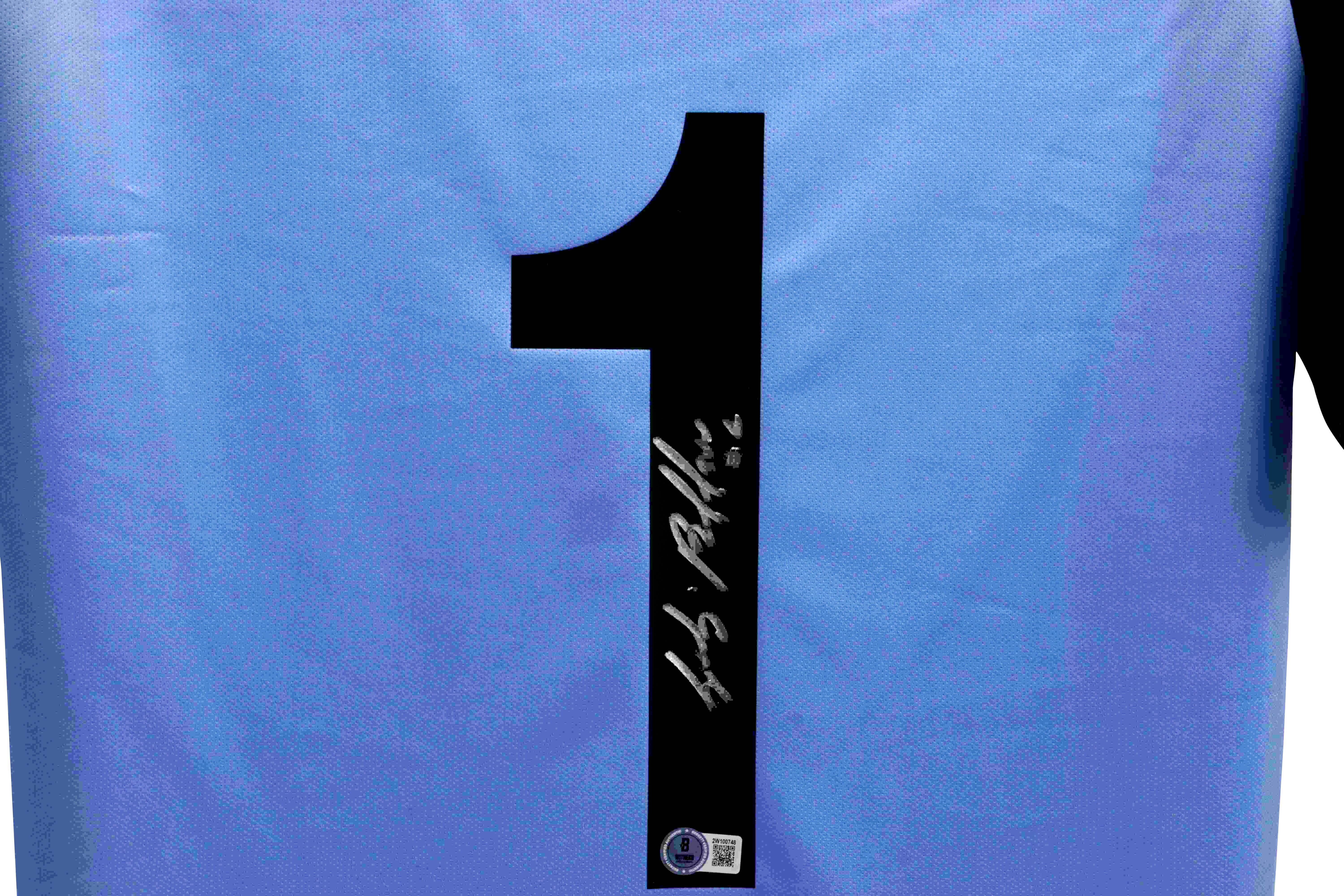 Gianluigi Buffon Signed Juventus Lotto Authentic Jersey (Beckett) at PristineAuction.com Gianluigi Buffon Signed Juventus Lotto Authentic Jersey (Beckett) at PristineAuction.com