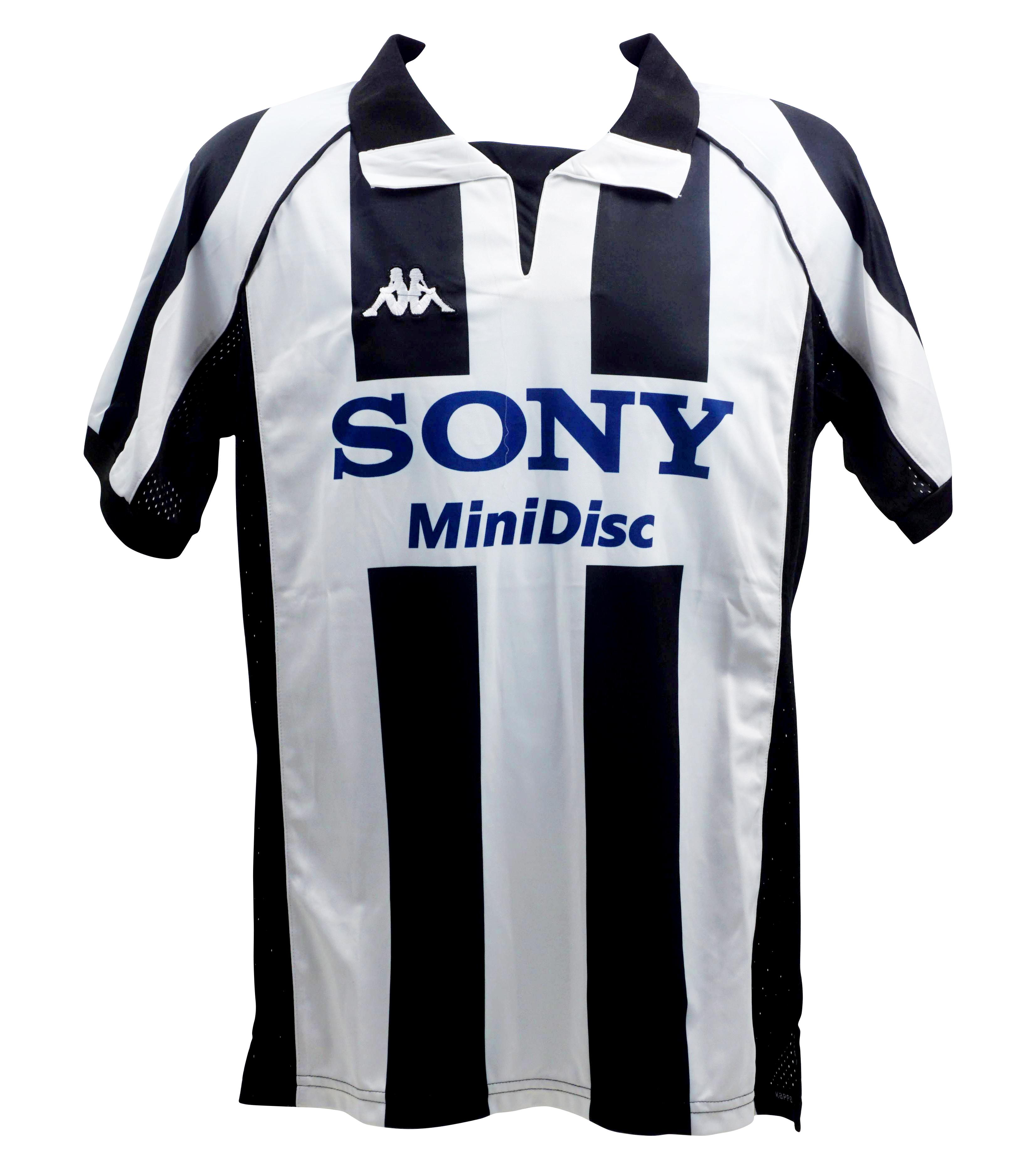 Filippo Inzaghi Signed Jersey (Beckett) at PristineAuction.com Filippo Inzaghi Signed Jersey (Beckett) at PristineAuction.com