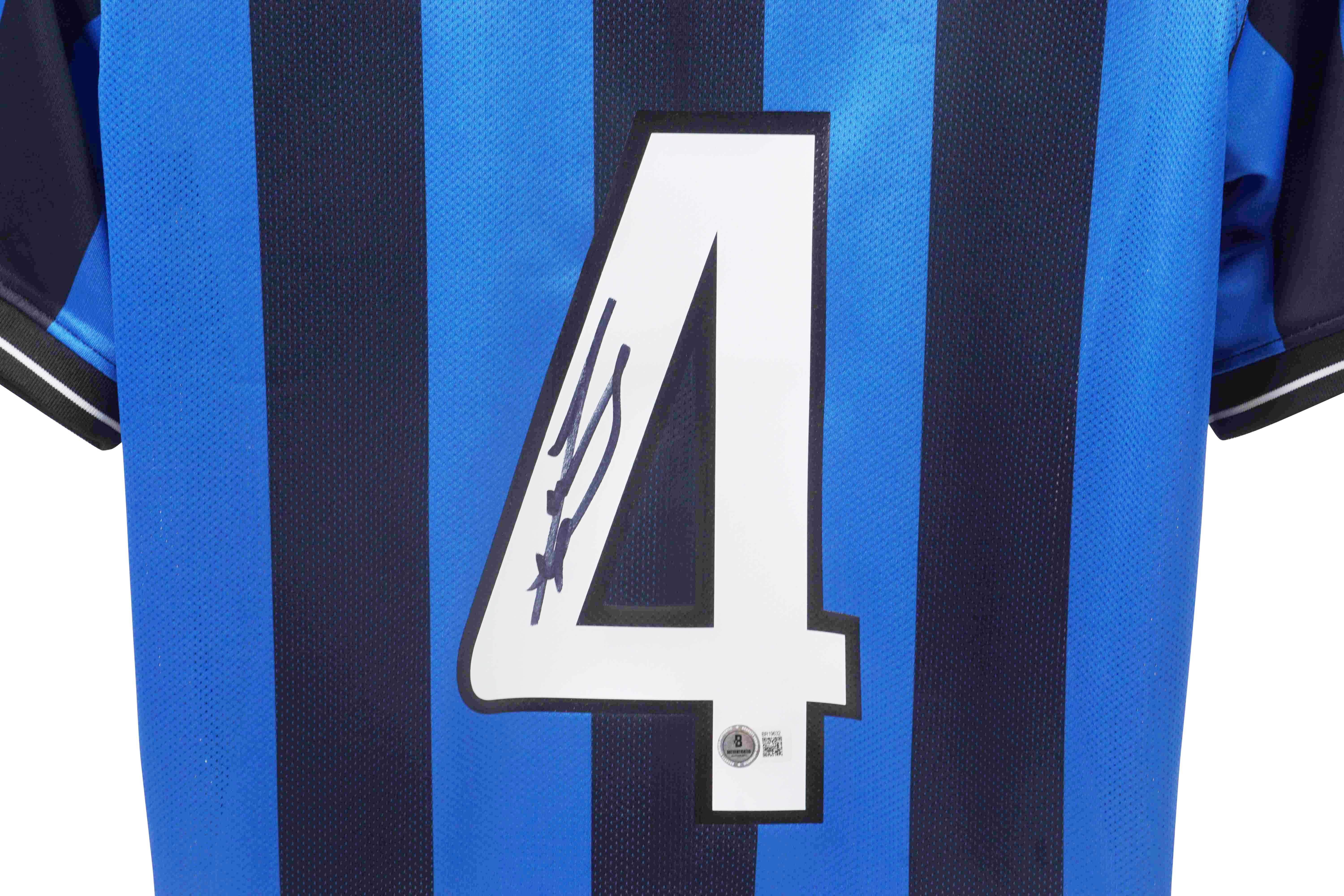 Javier Zanetti Signed Inter Milan Nike Authentic Jersey (Beckett) at PristineAuction.com Javier Zanetti Signed Inter Milan Nike Authentic Jersey (Beckett) at PristineAuction.com