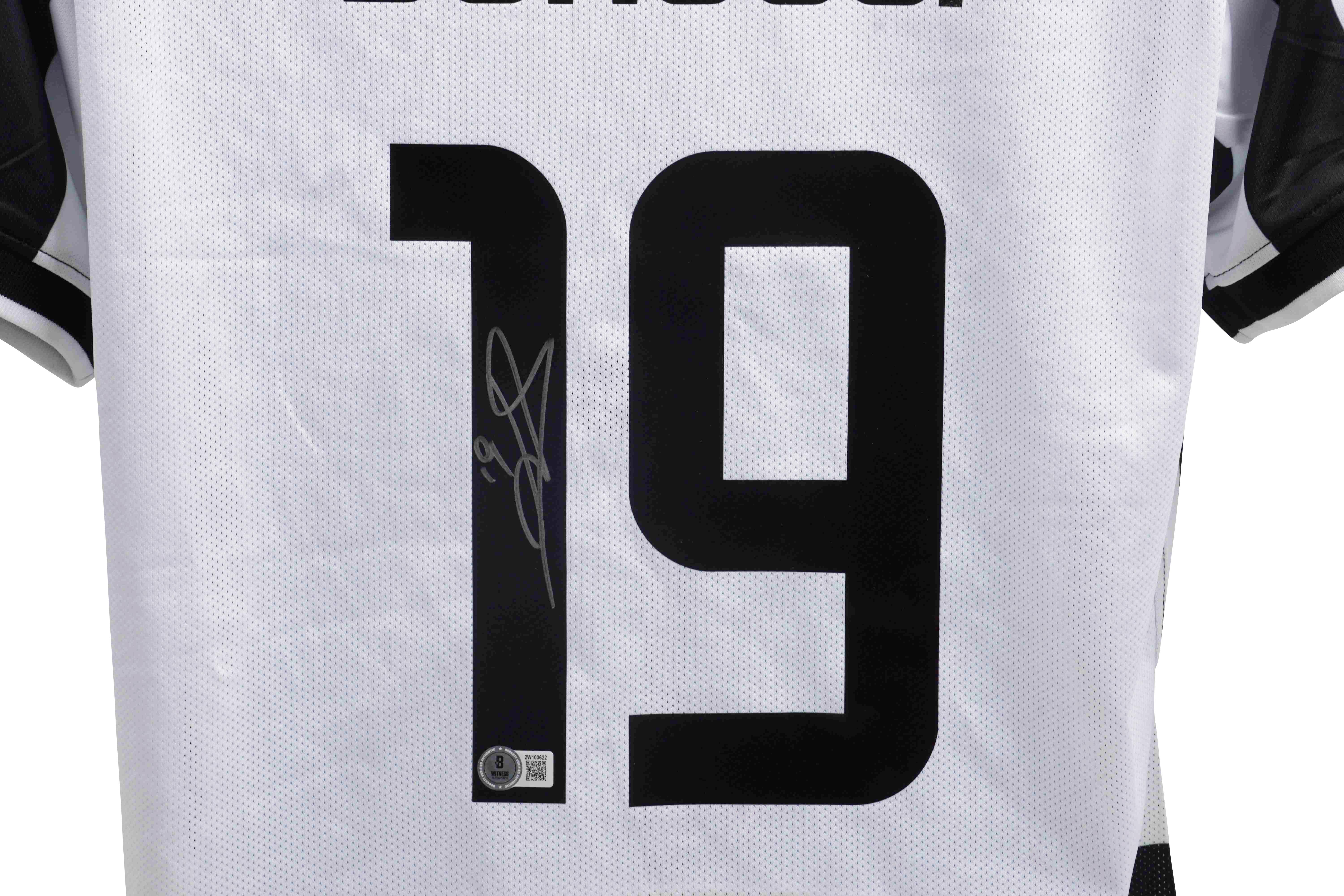 Leonardo Bonucci Signed Juventus Nike Authentic Jersey (Beckett) at PristineAuction.com Leonardo Bonucci Signed Juventus Nike Authentic Jersey (Beckett) at PristineAuction.com