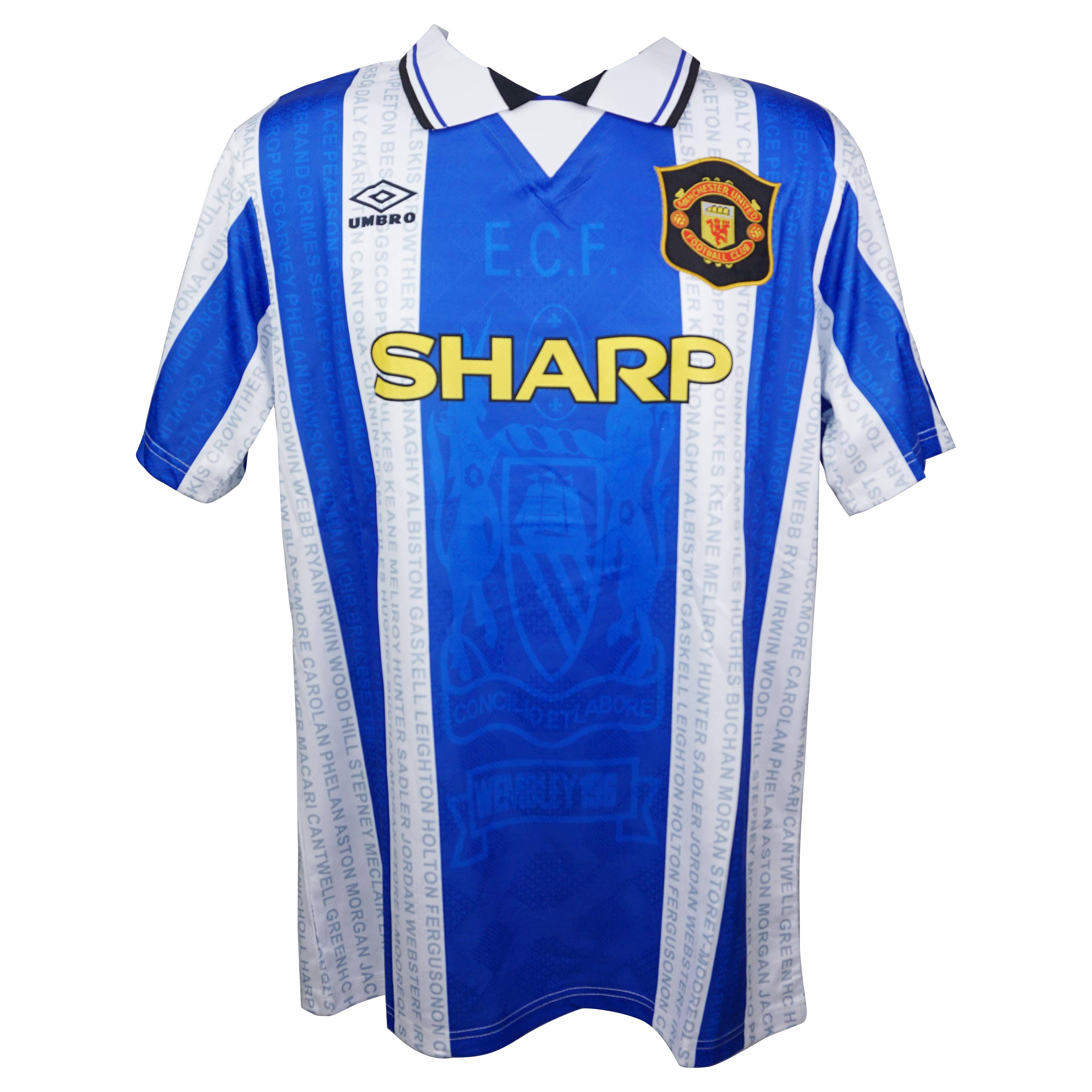 Ryan Giggs Signed Manchester United F.C. Umbro Authentic Jersey (Beckett) at PristineAuction.com Ryan Giggs Signed Manchester United F.C. Umbro Authentic Jersey (Beckett) at PristineAuction.com