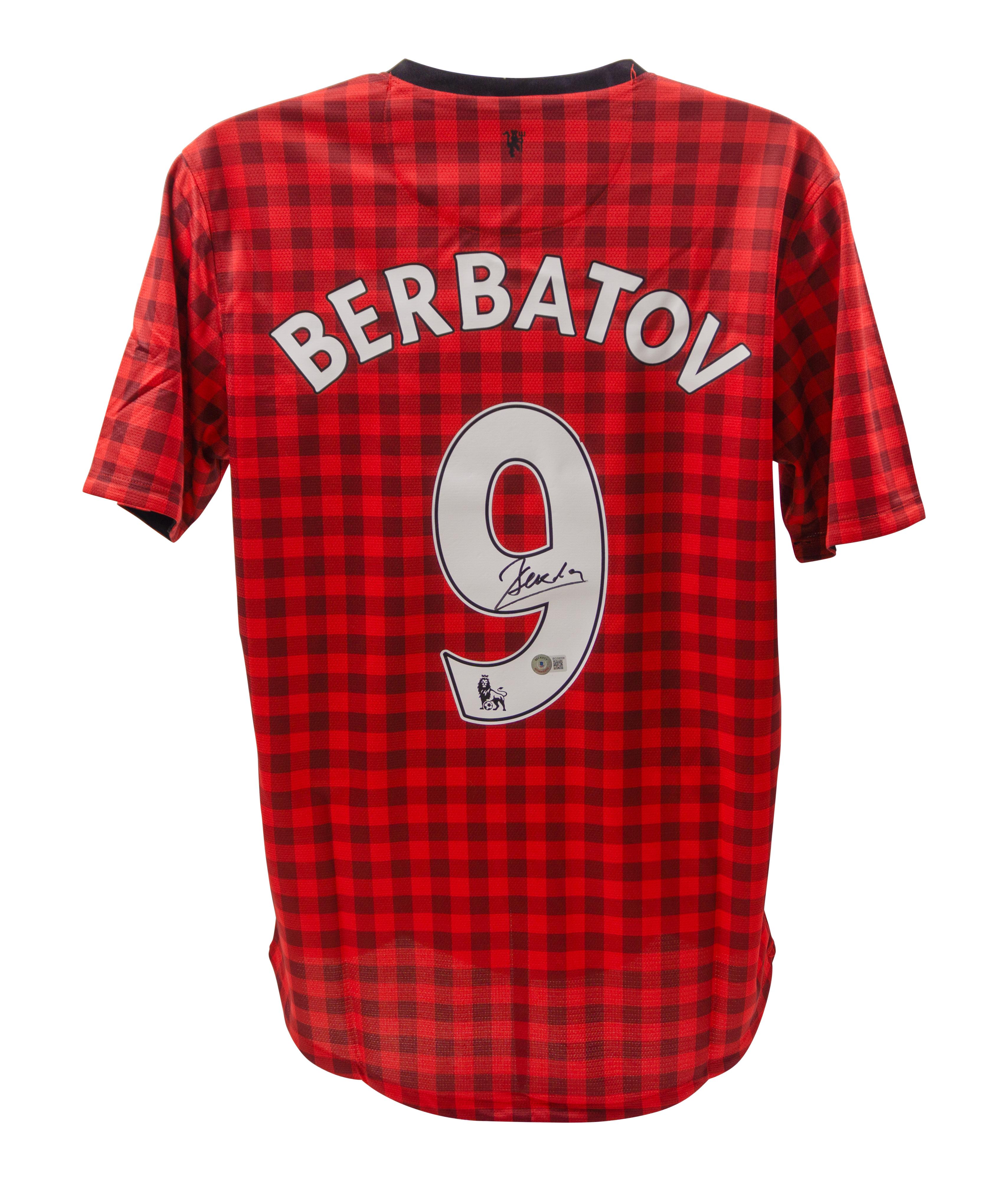 Dimitar Berbatov Signed Manchester United Nike Authentic Jersey (Beckett) at PristineAuction.com Dimitar Berbatov Signed Manchester United Nike Authentic Jersey (Beckett) at PristineAuction.com