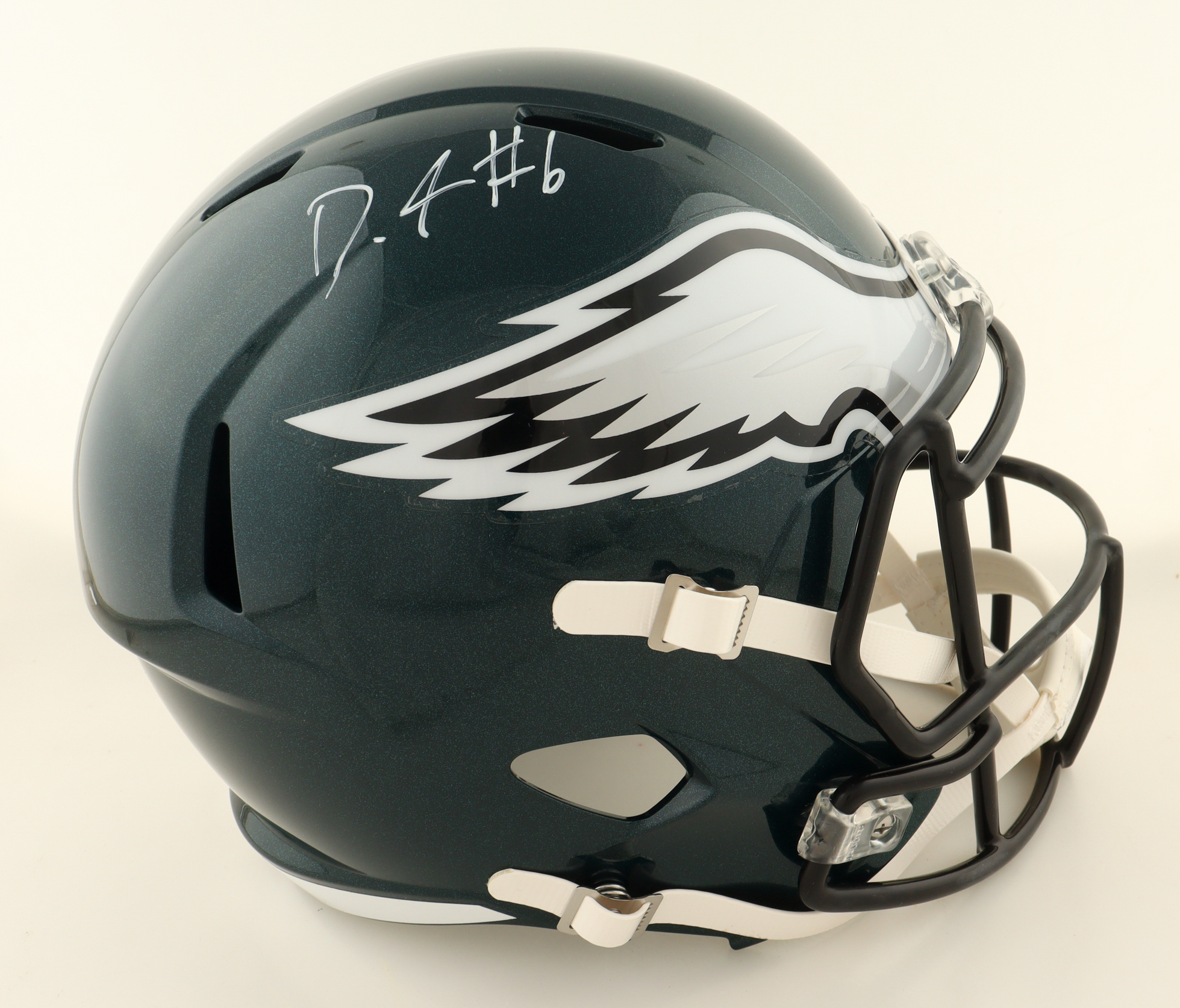 Devonta Smith Signed Eagles Full-Size Speed Helmet (Fanatics) at PristineAuction.com Devonta Smith Signed Eagles Full-Size Speed Helmet (Fanatics) at PristineAuction.com