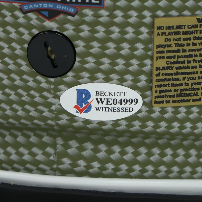 Randy Moss Signed Vikings Full-Size Authentic On-Field Speedflex Helmet (Beckett) at PristineAuction.com Randy Moss Signed Vikings Full-Size Authentic On-Field Speedflex Helmet (Beckett) at PristineAuction.com