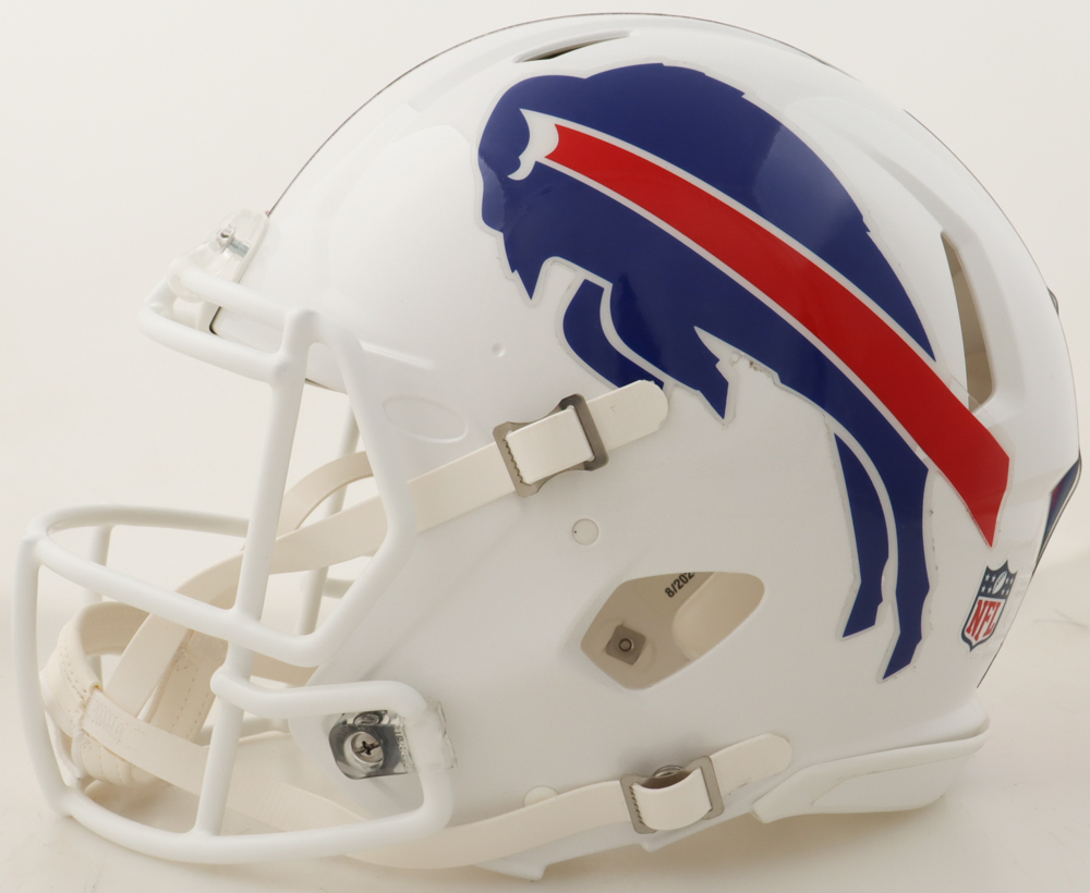 Amari Cooper Signed Bills Full-Size Authentic On-Field Speed Helmet (Beckett) at PristineAuction.com Amari Cooper Signed Bills Full-Size Authentic On-Field Speed Helmet (Beckett) at PristineAuction.com