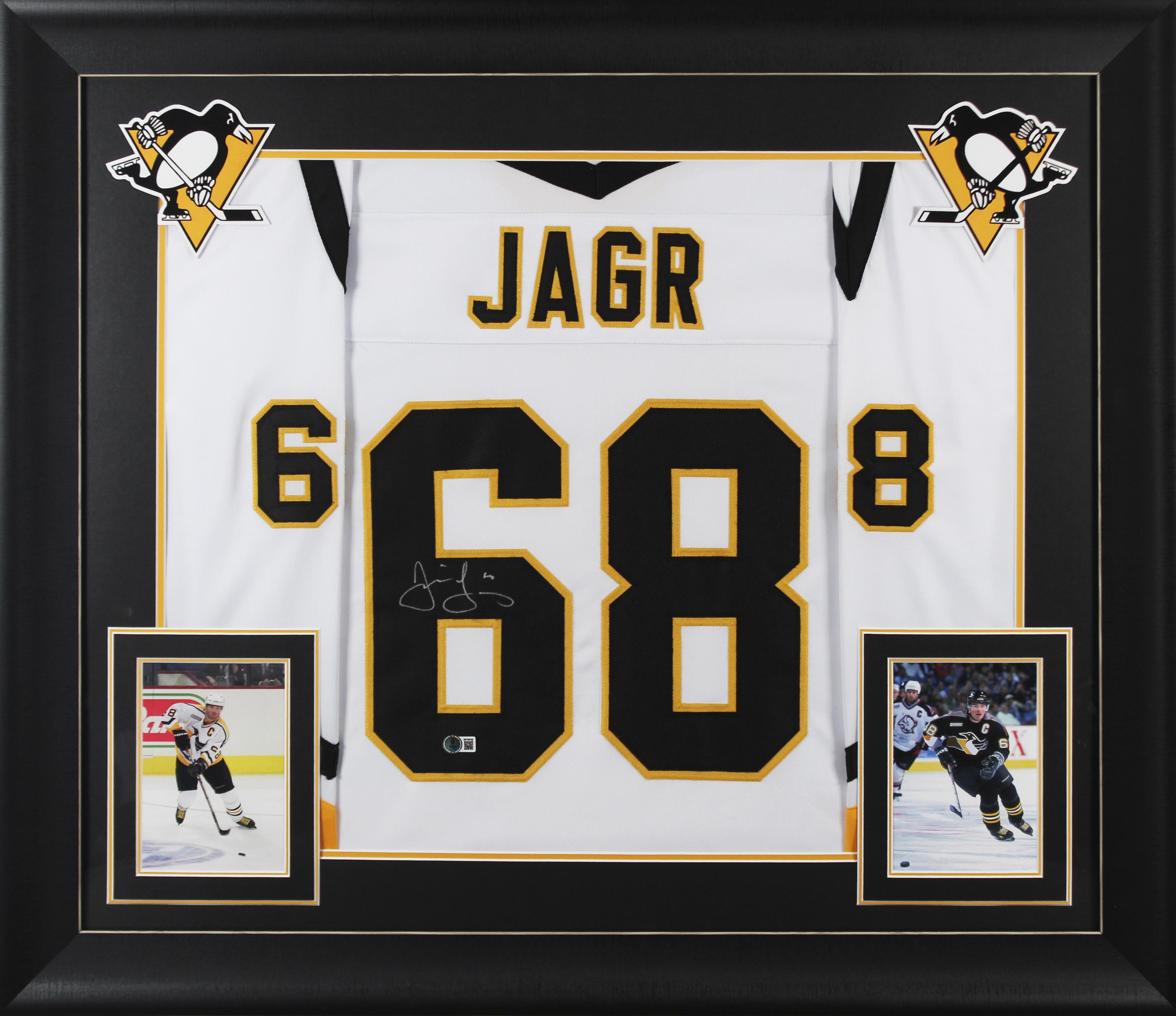 Jaromir Jagr Signed Custom Framed Jersey (Beckett) at PristineAuction.com Jaromir Jagr Signed Custom Framed Jersey (Beckett) at PristineAuction.com