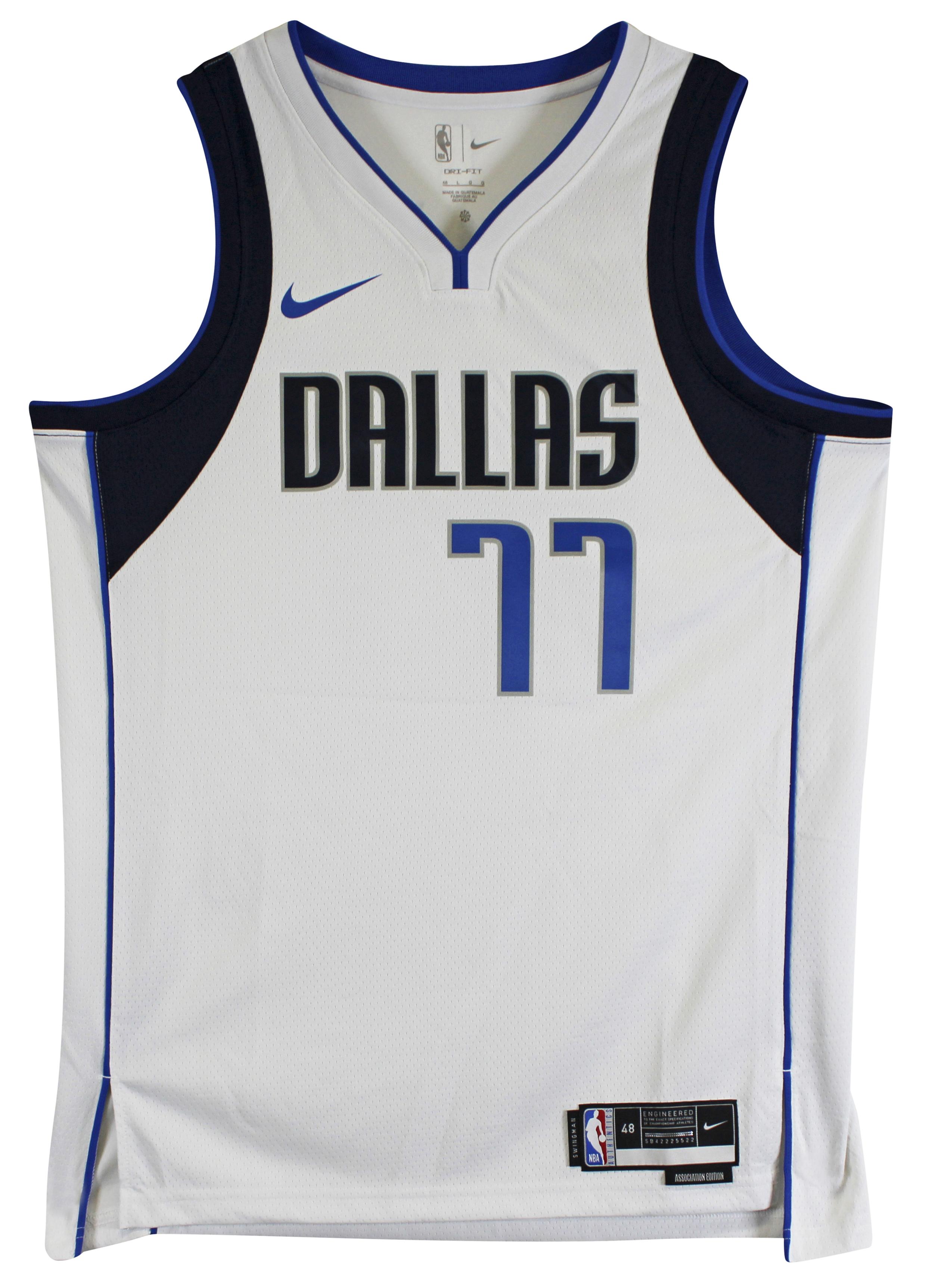 Luka Doncic Signed Mavericks Nike Authentic Jersey (Fanatics) at PristineAuction.com Luka Doncic Signed Mavericks Nike Authentic Jersey (Fanatics) at PristineAuction.com