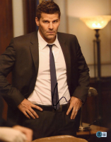 David Boreanaz Signed "Bones" 11x14 Photo (Beckett) at PristineAuction.com