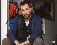 Noah Wyle Signed "The Pitt" 11x14 Photo (Beckett) at PristineAuction.com