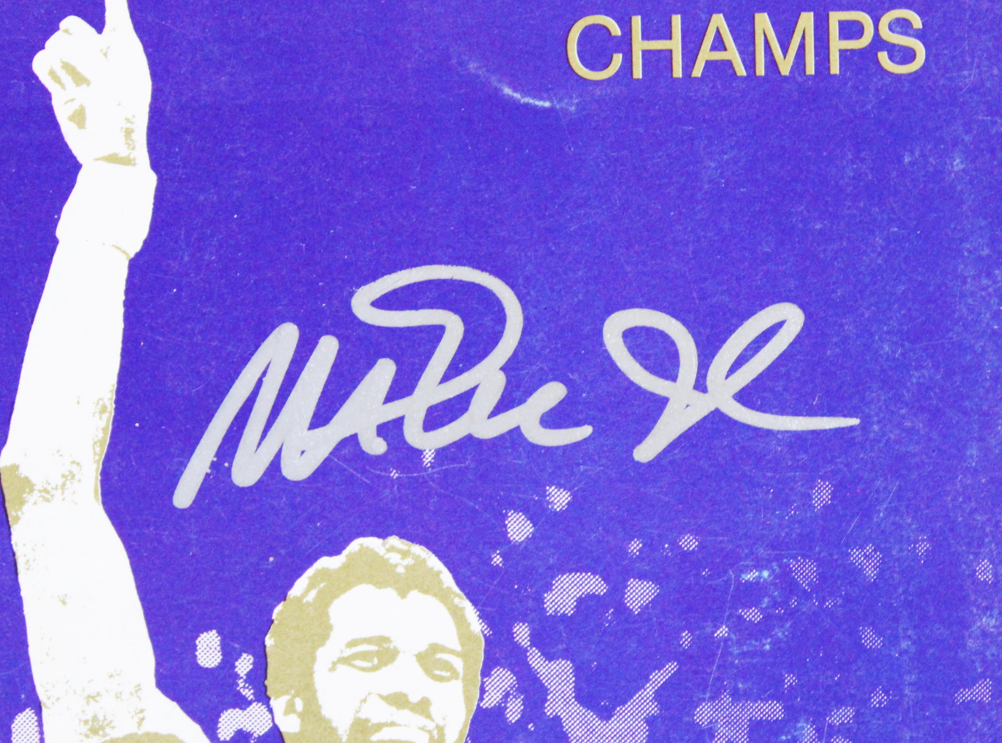 Magic Johnson Signed Lakers 1980-1981 Media Guide (Beckett) at PristineAuction.com Magic Johnson Signed Lakers 1980-1981 Media Guide (Beckett) at PristineAuction.com