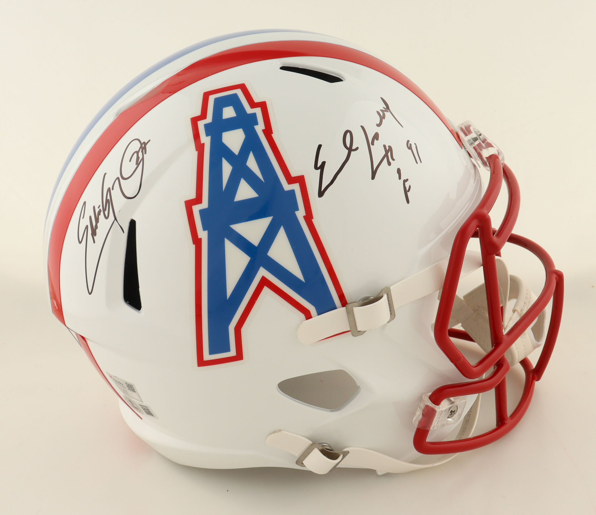 Eddie George & Earl Campbell Signed Oilers Full-Size Speed Helmet Inscribed "HOF 91" (Beckett & Fanatics) at PristineAuction.com Eddie George & Earl Campbell Signed Oilers Full-Size Speed Helmet Inscribed "HOF 91" (Beckett & Fanatics) at PristineAuction.com