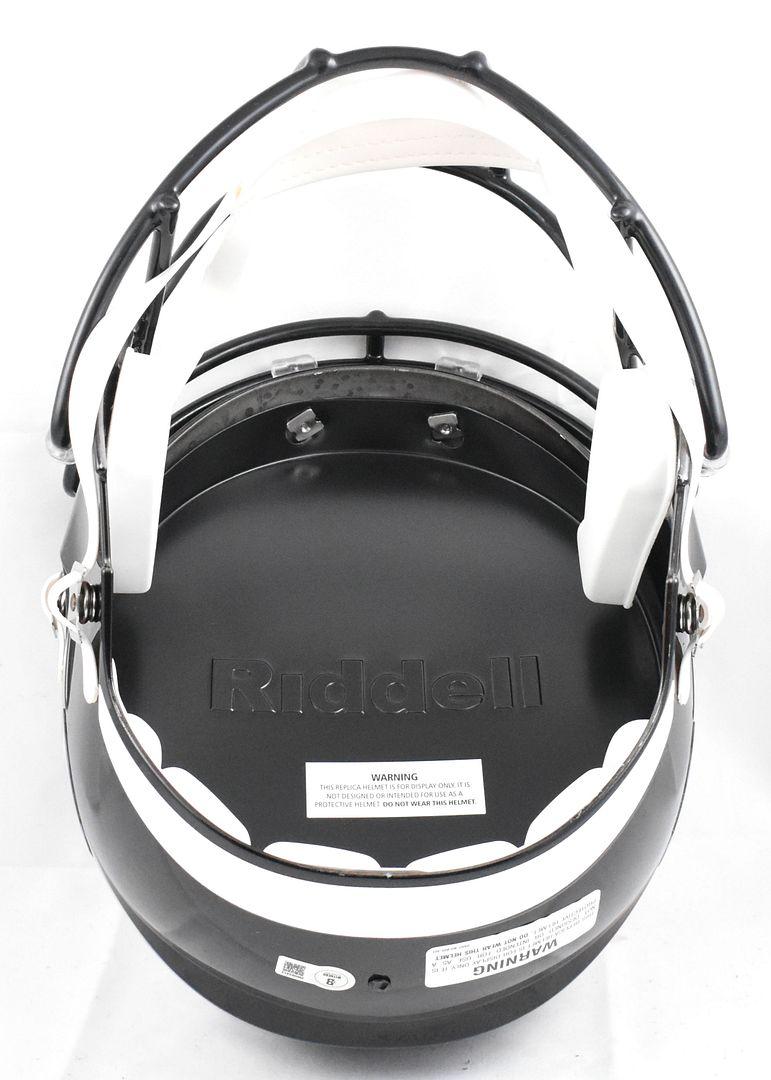 Julio Jones Signed Falcons Full-Size Speed Helmet (Beckett) at PristineAuction.com Julio Jones Signed Falcons Full-Size Speed Helmet (Beckett) at PristineAuction.com