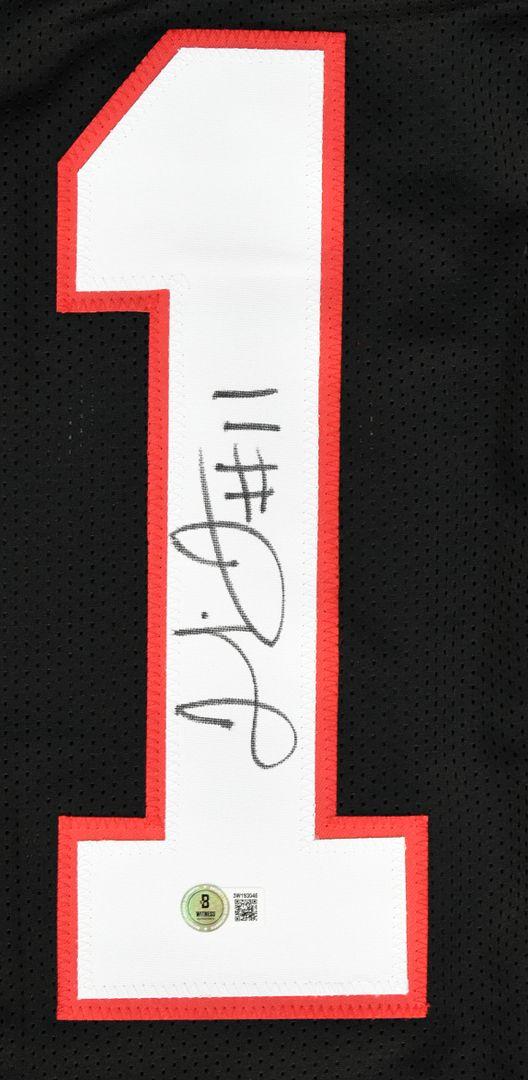 Julio Jones Signed Jersey (Beckett) at PristineAuction.com Julio Jones Signed Jersey (Beckett) at PristineAuction.com